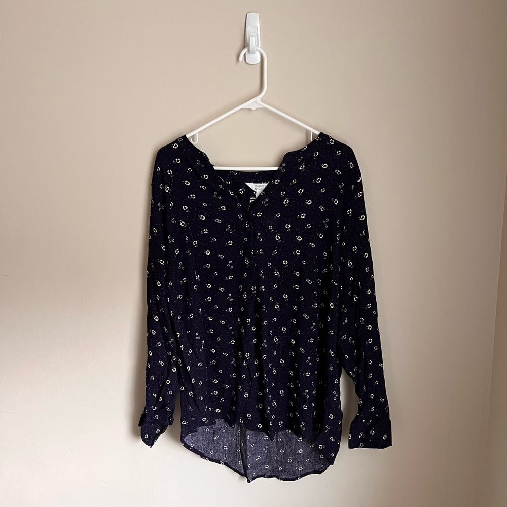 Market & Spruce Navy Floral Blouse